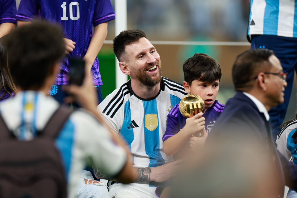 Messi hiện còn là cầu thủ có nhiều lần ra sân nhất lịch sử World Cup với 26 lần, vượt qua huyền thoại Lothar Matthaus. Đáng chú ý, Messi có 19 ra sân trong vai trò thủ quân. (Ảnh: Hải An/Vietnam+)