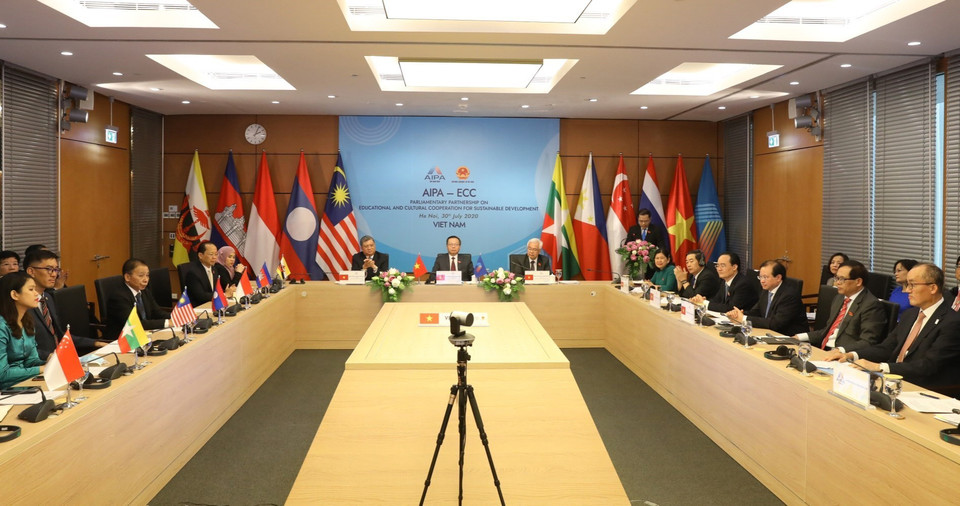 Chiều 30/7/2020, tại Hà Nội, diễn ra Hội nghị trực tuyến 'Đối tác nghị viện về hợp tác giáo dục, văn hóa vì sự phát triển bền vững'(AIPA-ECC). (Ảnh: Văn Điệp/TTXVN)