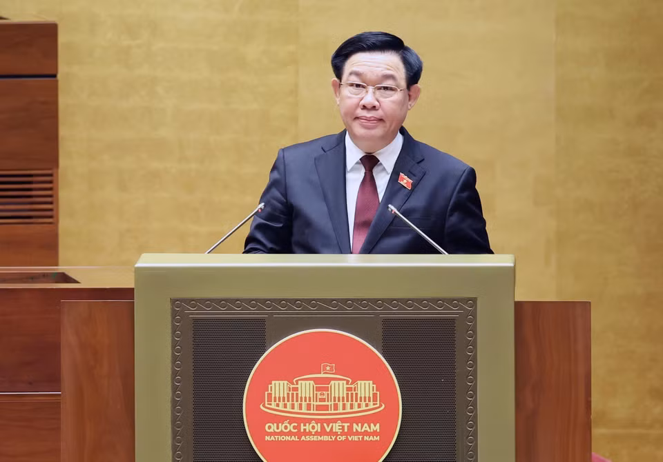 Chủ tịch Quốc hội Vương Đình Huệ phát biểu mở đầu phiên chất vấn và trả lời chất vấn. (Ảnh: Nhan Sáng/TTXVN)