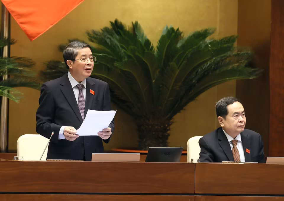 Phó Chủ tịch Quốc hội Nguyễn Đức Hải điều hành chất vấn và trả lời chất vấn. (Ảnh: An Đăng/TTXVN)