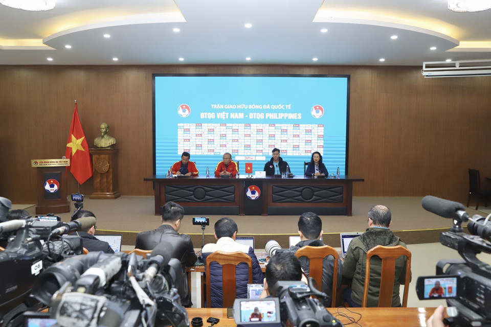 Quang cảnh họp báo. (Ảnh: Minh Quyết/TTXVN)
