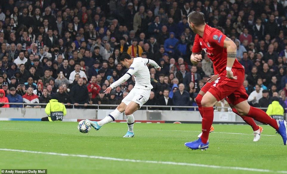 Ở trận cầu tâm điểm bảng B, Tottenham chính là đội bóng có được ưu thế dẫn bàn...