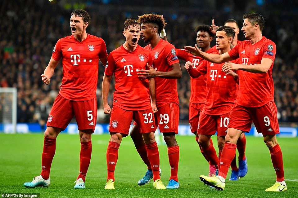 ...gỡ hòa 1-1 cho Bayern Munich.