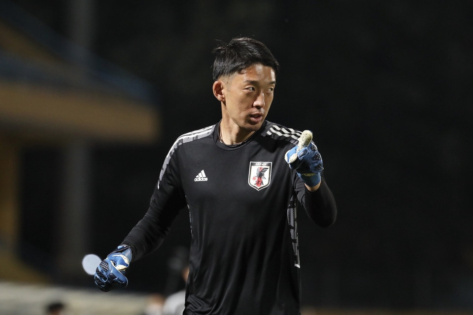 Thủ môn Gonda của đội tuyển Nhật Bản trong buổi tập. (Ảnh: Minh Quyết/TTXVN)