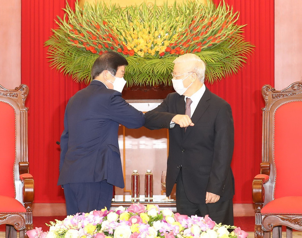 Tổng Bí thư, Chủ tịch nước Nguyễn Phú Trọng tiếp Chủ tịch Quốc hội Hàn Quốc Park Byeong-Seug. (Ảnh: Trí Dũng/TTXVN)