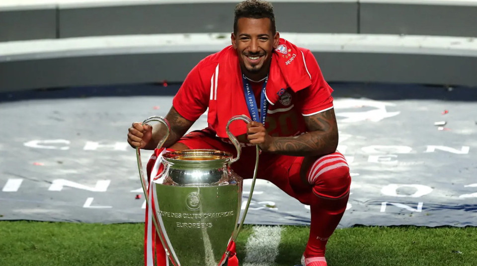 Tuy nhiên, anh đã trở lại đầy ấn tượng và giúp Bayern lần thứ hai giành 'cú ăn ba,' trước khi giành tổng cộng 6 danh diệu trong mùa 2019-20. (Nguồn: FcBayern)