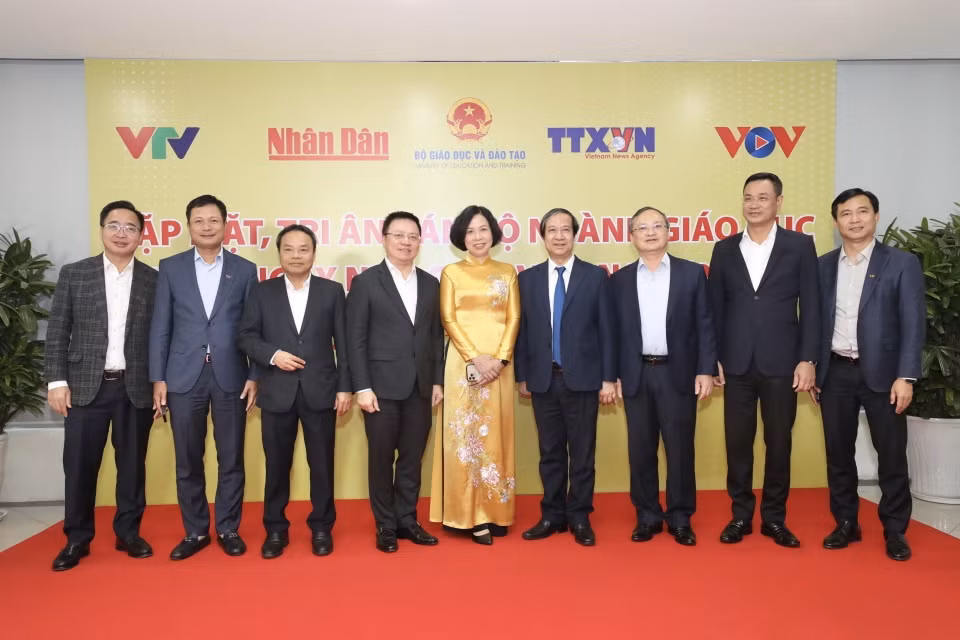 Đại biểu tham dự buổi gặp mặt. (Ảnh: Minh Quyết/TTXVN)