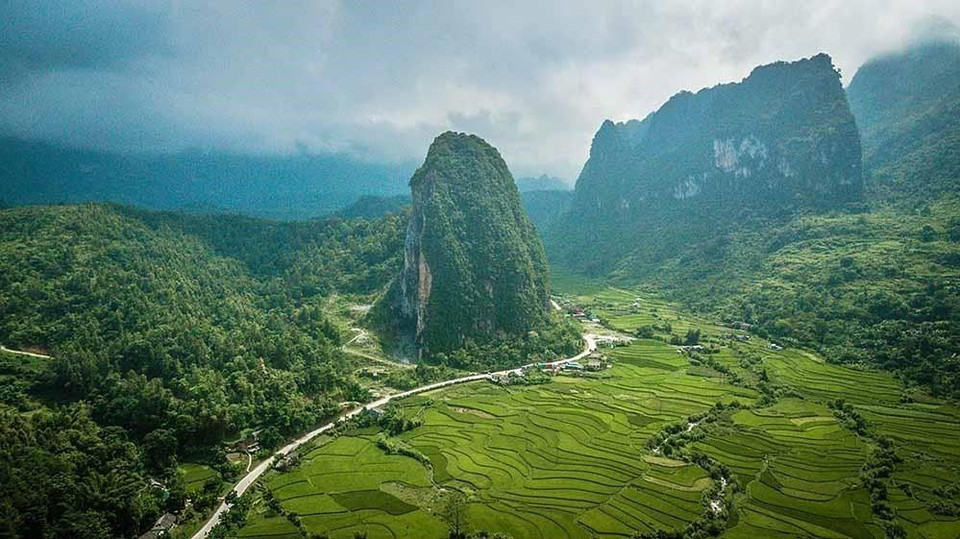 Ngày 12/4/2018, UNESCO đã thông qua Nghị quyết công nhận Công viên Địa chất Non nước Cao Bằng là Công viên Địa chất Toàn cầu. Trong ảnh: Non nước Cao Bằng. (Ảnh: Trọng Đạt/ TTXVN)