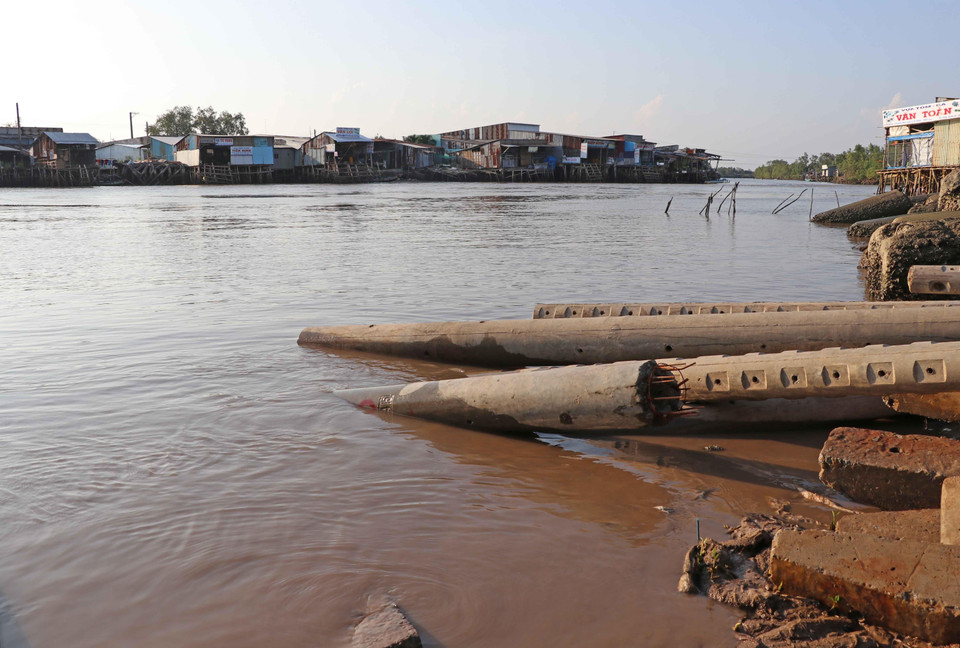 Thị trấn Năm Căn, huyện Năm Căn, nơi có tần suất lẫn quy mô về các vụ sạt lở cao nhất của tỉnh Cà Mau. (Ảnh: Thế Anh/TTXVN)