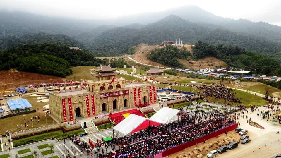Toàn cảnh Lễ khai hội Xuân Tây Yên Tử và khai mạc Tuần Văn hoá - Du lịch tỉnh Bắc Giang 2019. (Ảnh: Danh Lam/TTXVN)