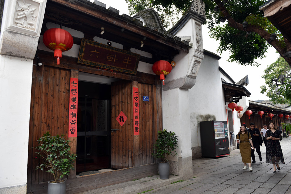 “Ba phường bảy ngõ” có mô hình kiến trúc ngõ ngách hình bàn cờ độc đáo. (Ảnh: Thành Dương/Vietnam+)