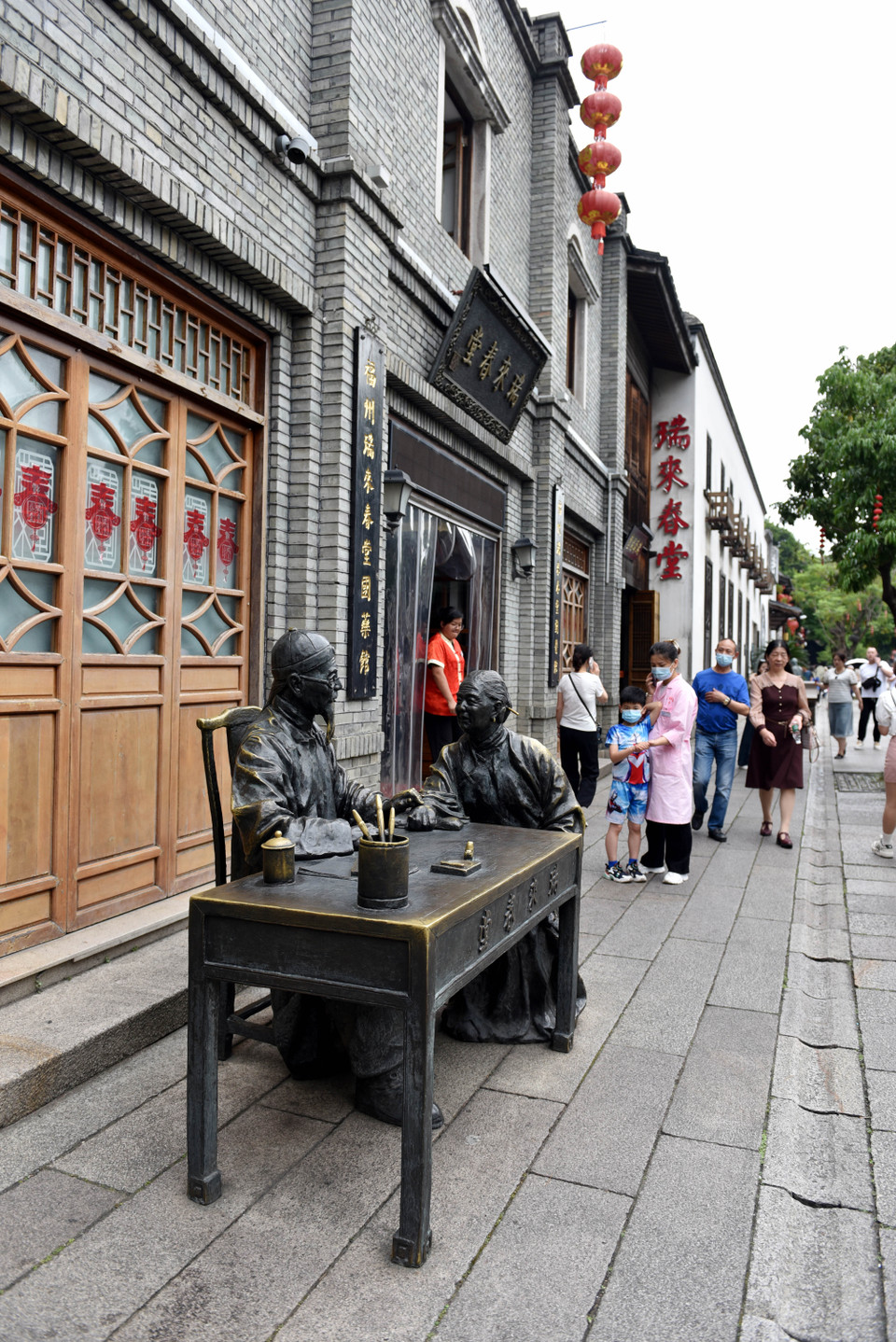 Nơi đây cũng từng là một mảnh đất “địa linh nhân kiệt”sinh ra nhiều lớp danh nhân Trung Quốc. (Ảnh: Thành Dương/Vietnam+) 