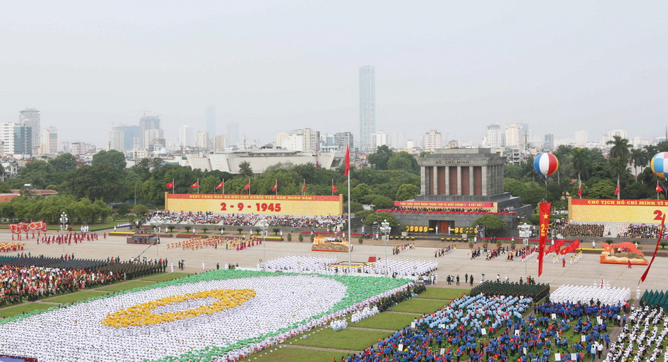 Quang cảnh Lễ mít tinh, diễu binh, diễu hành cấp Quốc gia tại Quảng trường Ba Đình. (Nguồn: TTXVN)