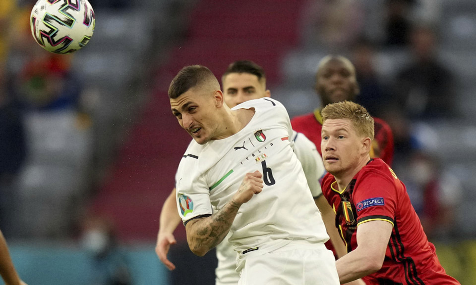 ...khi cả hai đổi chủ động chơi dâng cao để tìm kiếm bàn thắng. (Nguồn: UEFA)