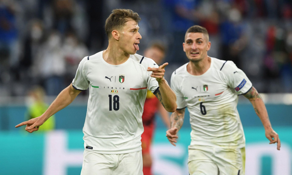 Tuy nhiên, đến phút 31, Italy cũng đã được hưởng niềm vui với bàn mở tỷ số của Nicolo Barella. (Nguồn: Reuters)