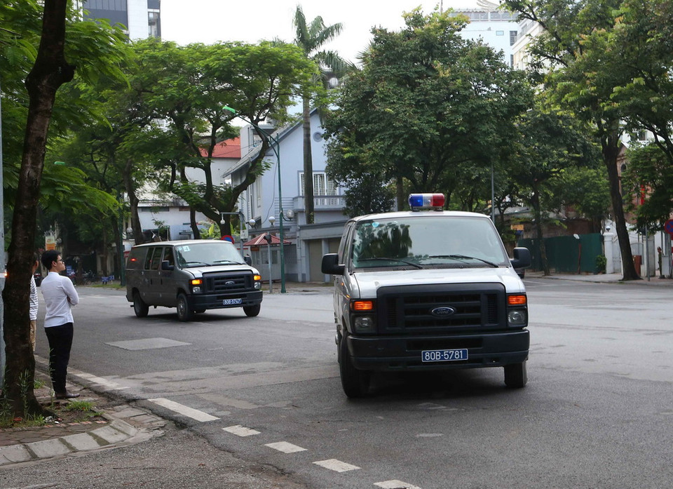 Các bị cáo bị Viện Kiểm sát nhân dân Tối cao truy tố về tội Cố ý làm lộ bí mật nhà nước theo quy định tại Điều 337 - Bộ luật Hình sự năm 2015. (Ảnh: Doãn Tấn/TTXVN)