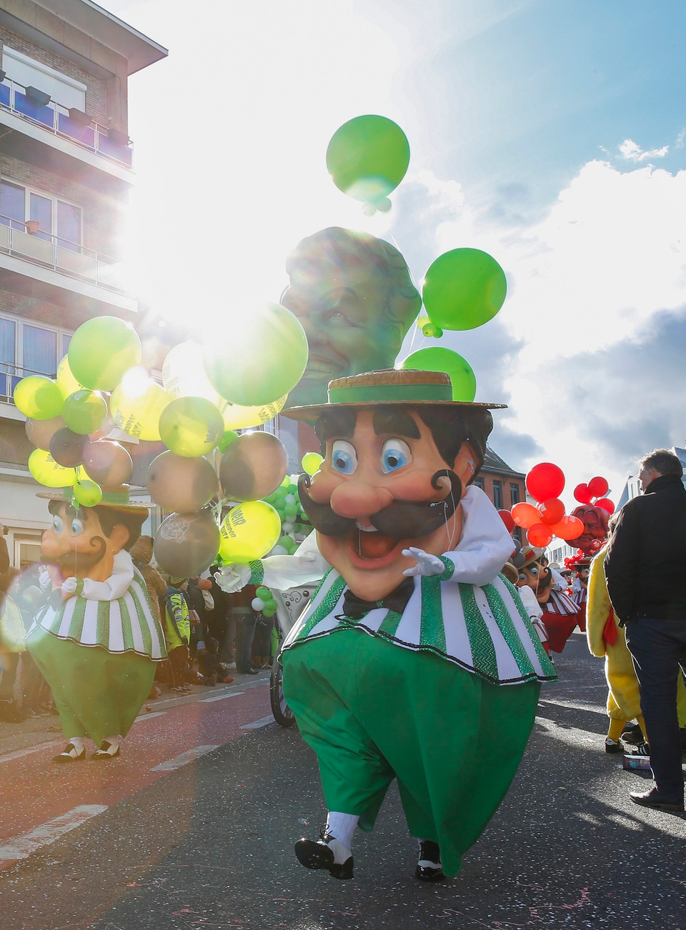 Các vũ công tại lễ hội. (Nguồn: THX/TTXVN)