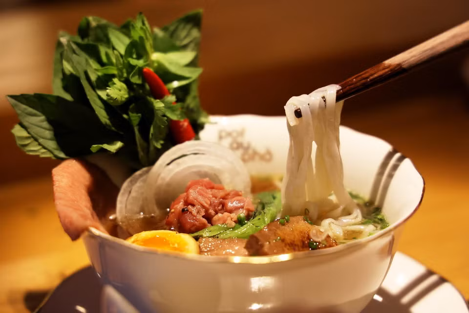Món phở của nhà hàng Pot Au Phở. (Ảnh: Hồng Đạt/TTXVN)