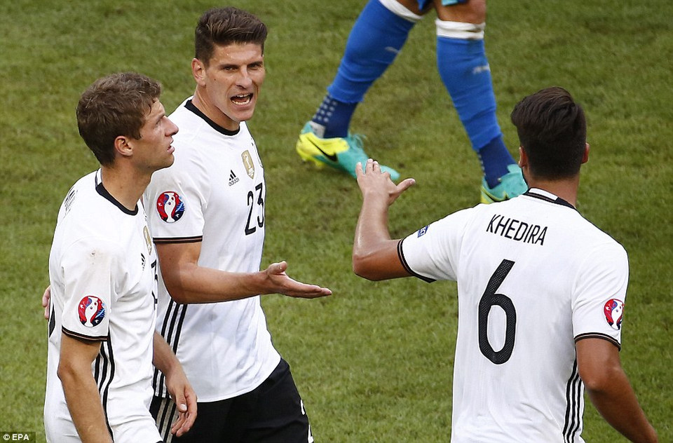 Gomez là người lập công cho tuyển Đức.