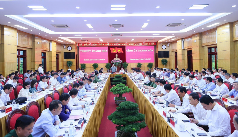  Chiều 11/11, Ủy viên Bộ Chính trị, Thủ tướng Chính phủ Phạm Minh Chính đã làm việc với Ban Thường vụ Tỉnh ủy Thanh Hóa về tình hình phát triển kinh tế-xã hội và giải quyết các kiến nghị của tỉnh nhằm thúc đẩy Thanh Hóa phát triển nhanh, bền vững. (Ảnh: Dương Giang/TTXVN)