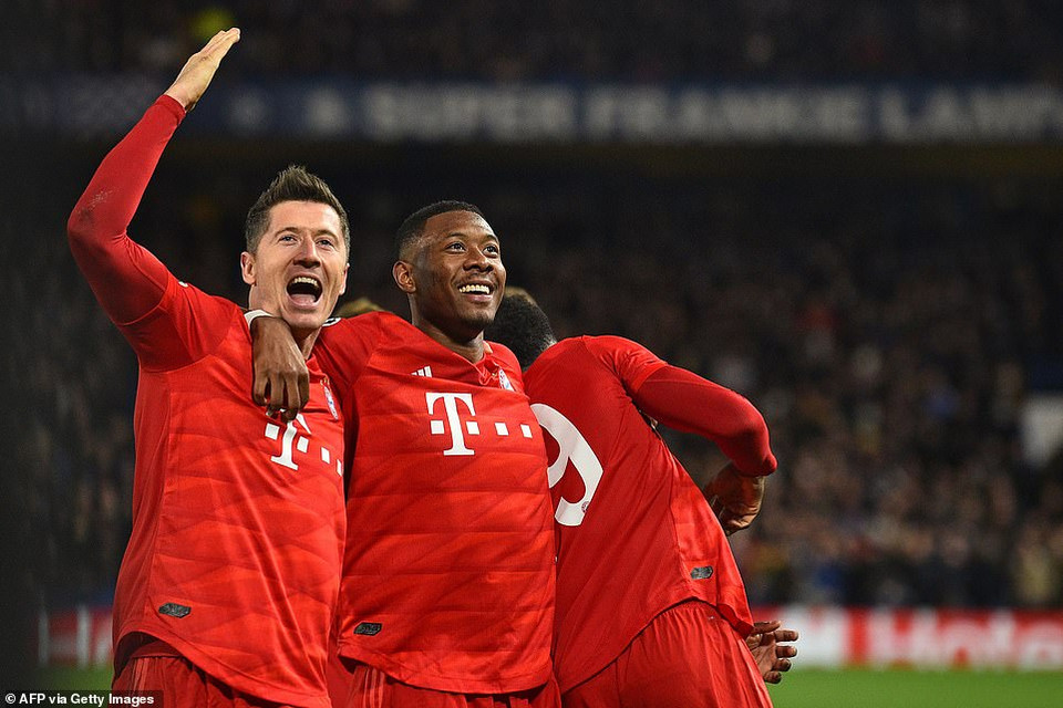 Bayern Munich đã đặt một chân vào tứ kết Champions League sau khi có chiến thắng 3-0 trước Chelsea.