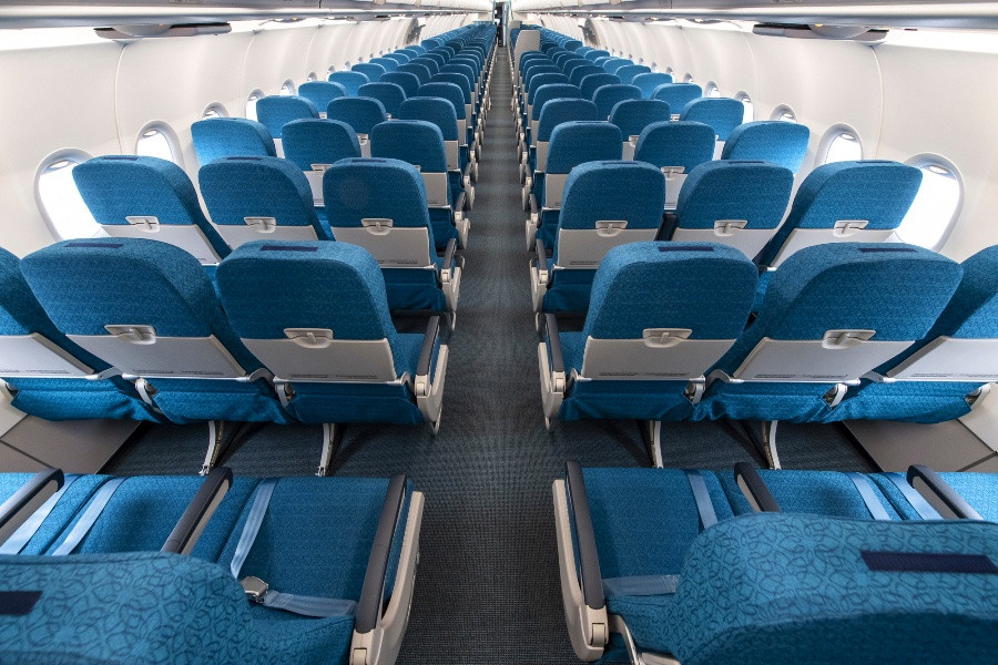 Máy bay mới có 8 ghế hạng thương gia và 195 ghế hạng phổ thông, ghế ngồi rộng 18 inch, mang đến không gian cá nhân rộng hơn và sự thoải mái tối đa cho hành khách. (Ảnh: VNA cung cấp)