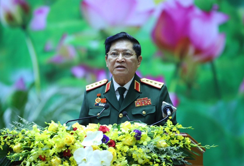 Đại tướng Ngô Xuân Lịch, Uỷ viên Bộ Chính trị, Phó Bí thư Quân uỷ Trung ương, Bộ trưởng Bộ Quốc phòng phát biểu khai mạc. (Ảnh: Trí Dũng/TTXVN)