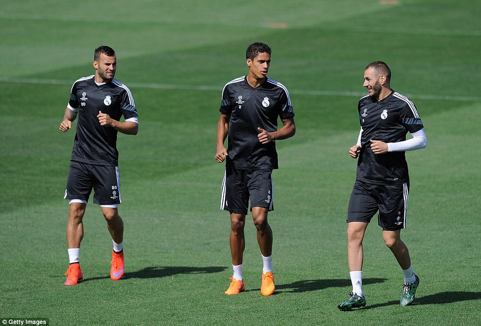 Benzema nhiều khả năng sẽ ra sân ngay từ đầu.