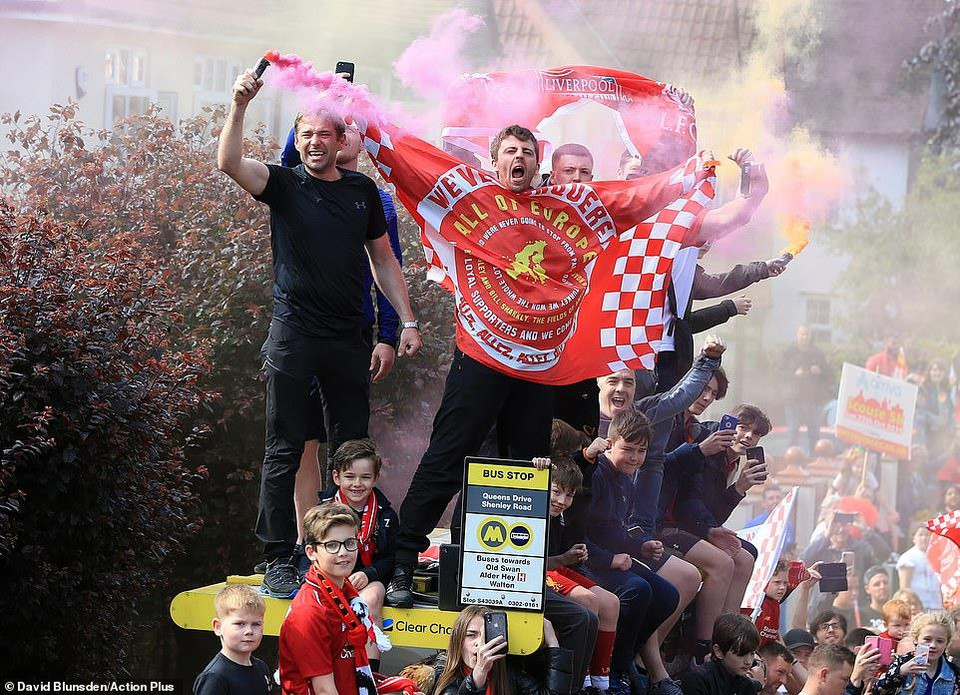 Các cổ động viên Liverpool đã chờ ngày này suốt 14 năm qua, kể từ khi họ ngược dòng thần kỳ trước Milan để đăng quang tại Istanbul.