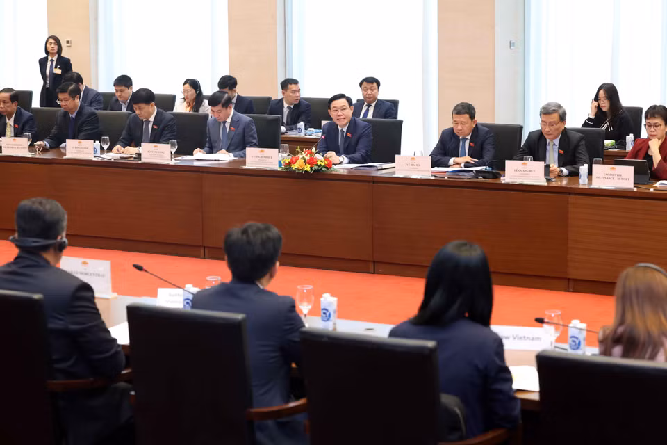 Chủ tịch Quốc hội Vương Đình Huệ phát biểu.(Ảnh: Nhan Sáng/TTXVN)