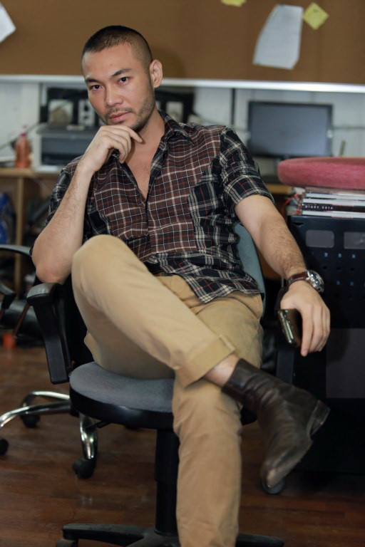 Nam diễn viên Doãn Tuấn kiên trì đợi vợ.