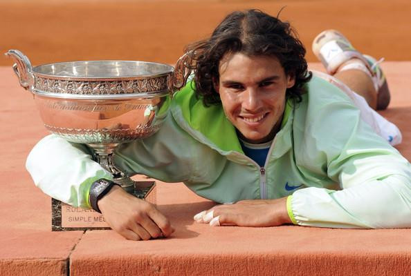 Roland Garros 2010: Nadal hạ Robin Söderling 6-4, 6-3, 6-4.