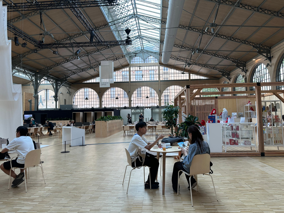 Khu vực nghỉ ngơi thư giãn dành cho nhà báo. (Ảnh: Thu Hà/TTXVN)