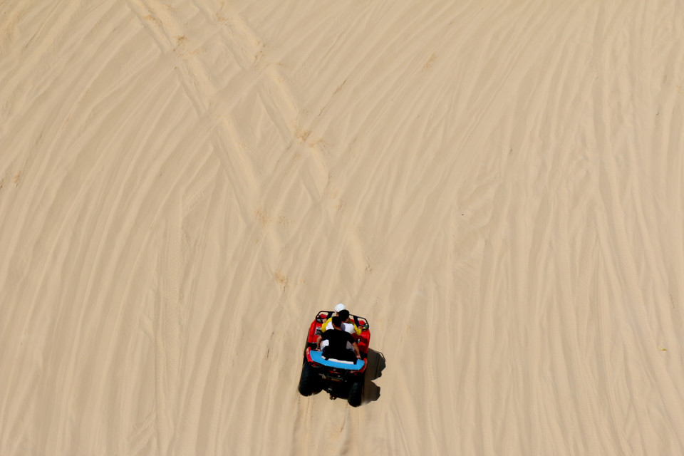 Bàu Trắng là điểm đến không thể thiếu của du khách khi đến với Bình Thuận. (Ảnh: Nguyễn Thanh/TTXVN)