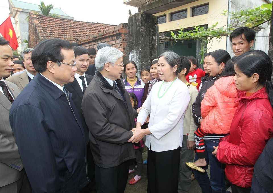 Tổng Bí thư Nguyễn Phú Trọng thăm, chúc Tết Đảng bộ, Chính quyền và Nhân dân huyện Thạch Thất, thành phố Hà Nội, ngày 14/2/2013 (5 Tết Quý Tỵ). (Ảnh: Trí Dũng/TTXVN)