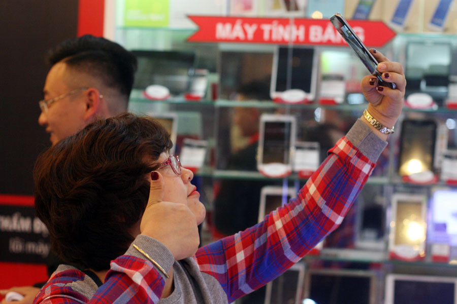 Chất lượng của những tấm ảnh selfie từ camera trước khá đẹp. (Ảnh: Trung Hiền-Hồng Thơ/Vietnam+)