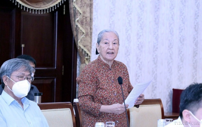 Cử tri Nguyễn Thị Nguyệt (85 tuổi), Quận 11, phát biểu tại Hội nghị chuyên đề tiếp xúc cử tri người cao tuổi tại thành phố Hồ Chí Minh, ngày 5/5/2022. (Ảnh: Xuân Khu/TTXVN)