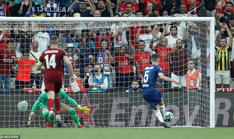 Nhưng chỉ 6 phút sau, Jorginho không bỏ lỡ cơ hội để ghi bàn gỡ hòa 1-1 từ chấm 11m.