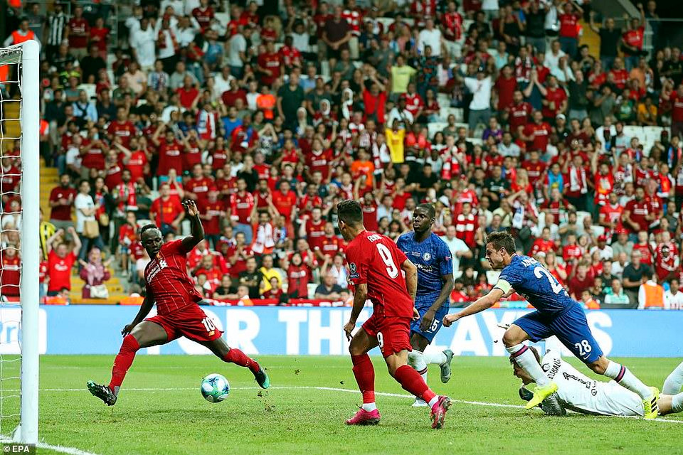 ...khi có pha băng xuống dứt điểm dũng mạnh, gỡ hòa 1-1 cho Liverpool. Tỷ số này được giữ nguyên sau 90 phút và hai đội phải bước vào hiệp 1.