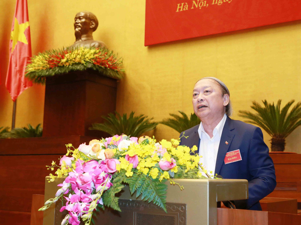 Ông Võ Văn Phuông, Phó Trưởng ban thường trực Ban Tuyên giáo Trung ương, tuyên bố lý do, giới thiệu đại biểu dự Hội nghị. (Ảnh: Phương Hoa/TTXVN)