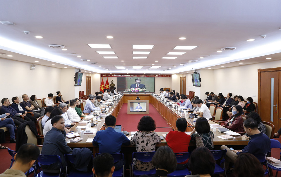  Các đại biểu dự hội nghị tại điểm cầu Thông tấn xã Việt Nam (Hà Nội). (Ảnh: Dương Giang/TTXVN)
