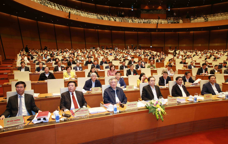 Các lãnh đạo, nguyên lãnh đạo Đảng, Nhà nước và đại biểu dự Hội nghị tại điểm cầu chính - Phòng họp Diên Hồng, Nhà Quốc hội (Hà Nội). (Ảnh: Phương Hoa/TTXVN)