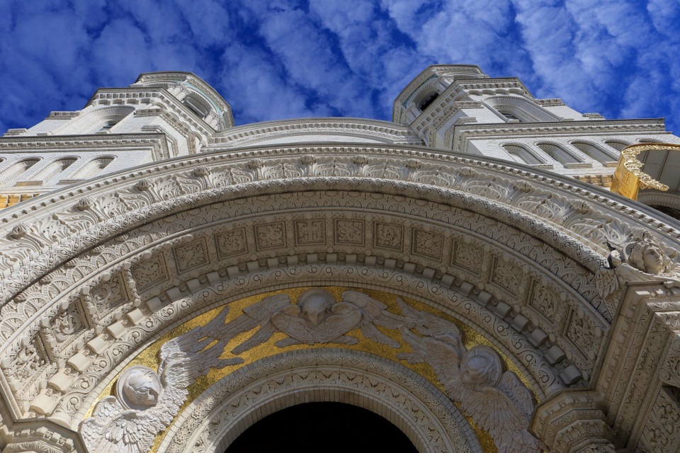 Nhà thờ được xây dựng trong 10 năm từ 1903-1913 dưới thời Sa hoàng Nikolai II. (Ảnh: Trần Hiếu/TTXVN)