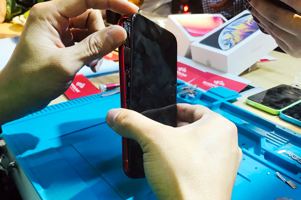 Hiện, mức giá của iPhone XR xách tay trên thị trường vẫn chưa ổn định do hàng mới được chuyển về.