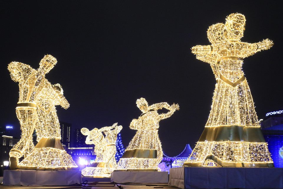 Công viên Chiến thắng được trang hoàng lộng lẫy cùng Lễ hội băng Moskva 2019. (Ảnh: Trần Hiếu/TTXVN) 