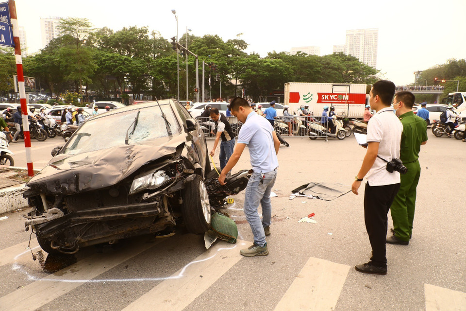 Hiện trường vụ tai nạn. (Ảnh: Lâm Khánh/TTXVN)