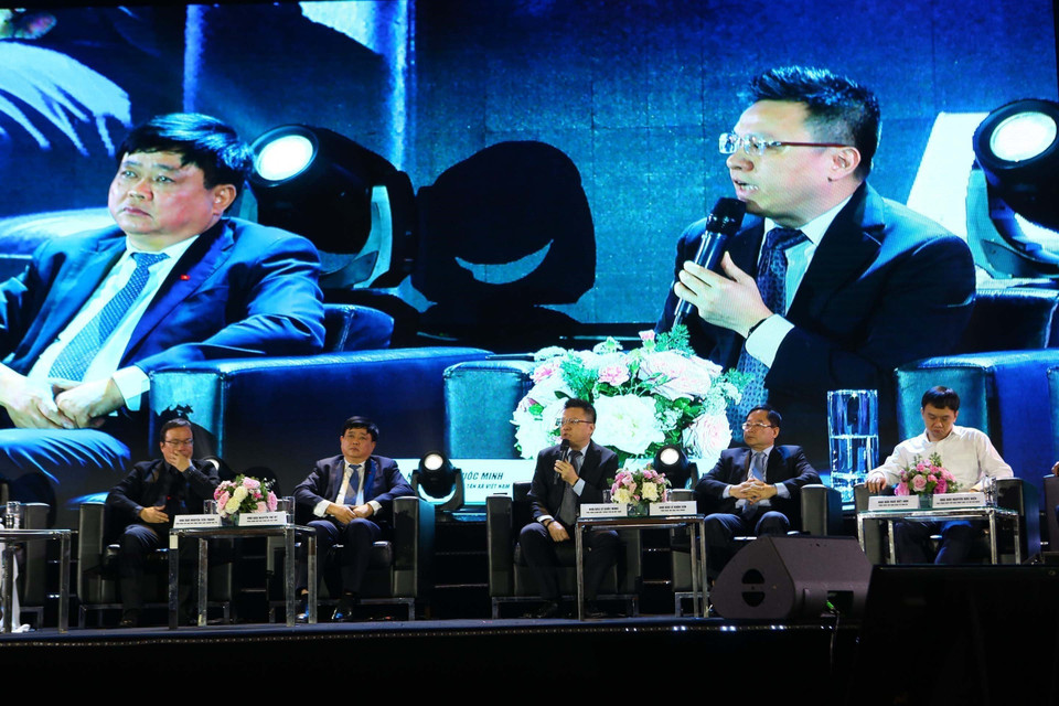  Phát biểu tại diễn đàn Talk show Tổng biên tập 4.0, trong khuôn khổ Hội báo toàn quốc năm 2019 tại Hà Nội, ngày 16/3/2019, ông Lê Quốc Minh, Phó Tổng giám đốc TTXVN khẳng định khoảng 5-6 năm qua, TTXVN đã đầu tư công nghệ rất nhiều và những sản phẩm mà TTXVN đưa ra là hiếm hoi về công nghệ 4.0 trong giới báo chí Việt Nam. (Ảnh: Thành Đạt/TTXVN)