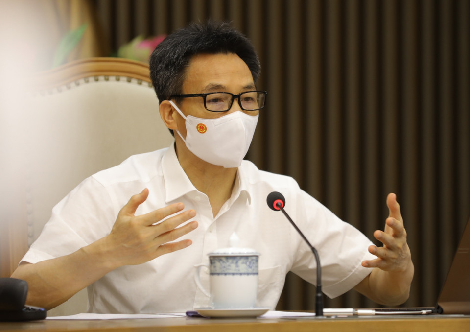 Phó Thủ tướng Vũ Đức Đam chủ trì cuộc họp. (Ảnh: Nguyễn Điệp/TTXVN)