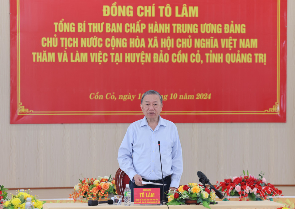 Tổng Bí thư, Chủ tịch nước Tô Lâm phát biểu tại buổi làm việc với Đảng bộ, chính quyền và lực lượng vũ trang huyện đảo Cồn Cỏ, tỉnh Quảng Trị. (Ảnh: Lâm Khánh/ TTXVN)