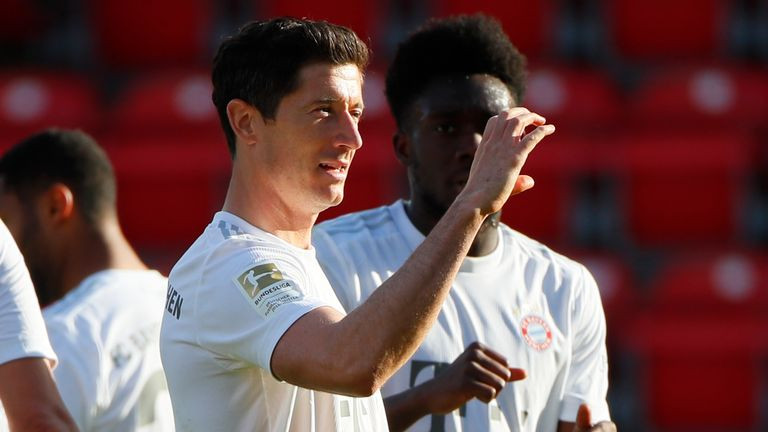 Bayern Munich dễ dàng có được chiến thắng 2-0 trước Union Berlin.